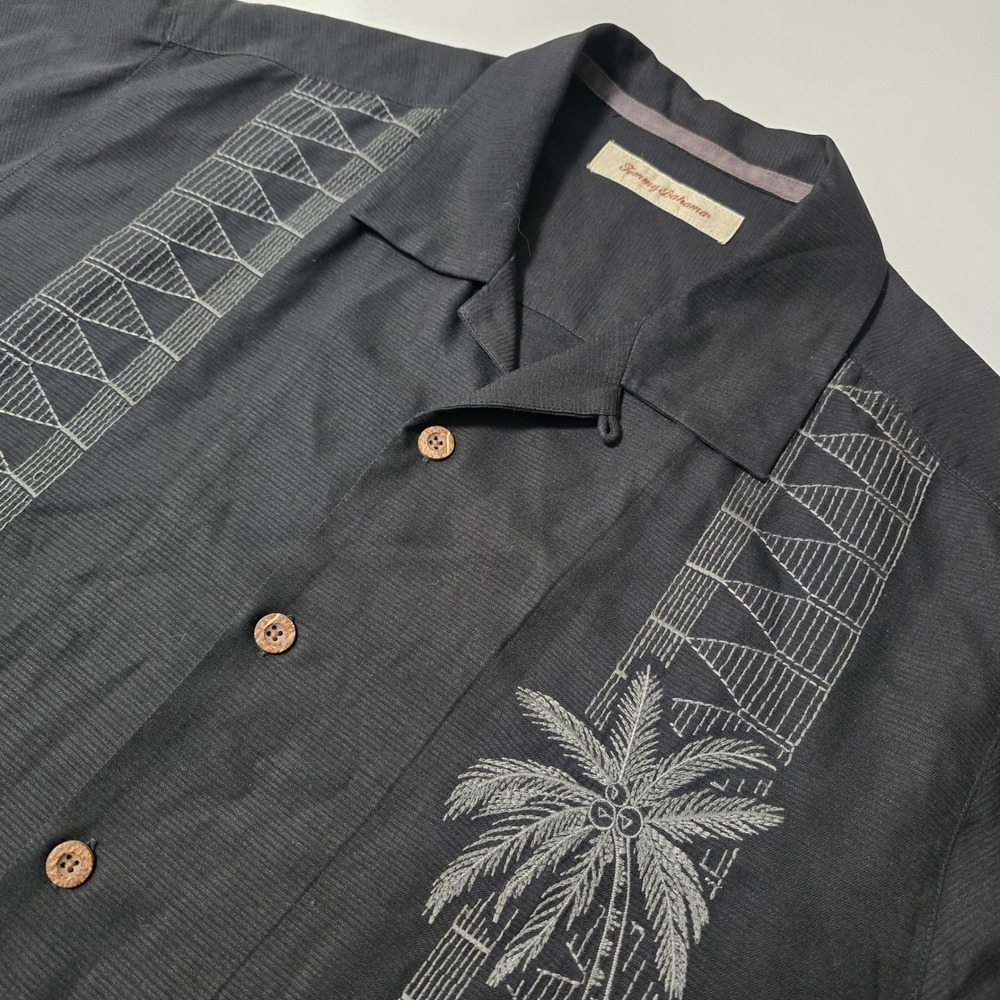 Tommy Bahama Mens Black‎ 100% Silk Embroidered Palm Tree Camp Shirt Medium EUC